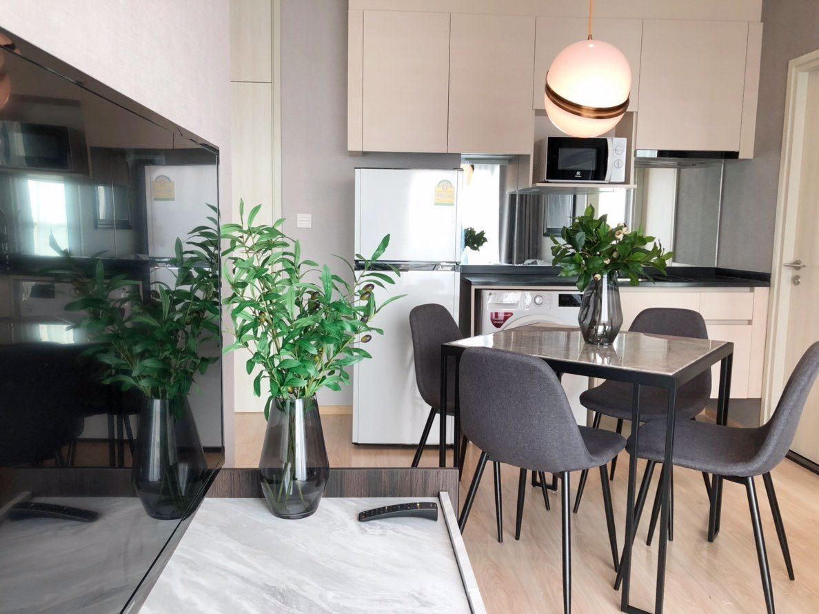 ขาย-7-5-ลบ-2-ห้องนอน-noble-revolve-รัชดา-2-ชั้นสูง-วิวสวย-พร้อมอยู่-ใกล้-mrt-ศูนย์วัฒนธรรม