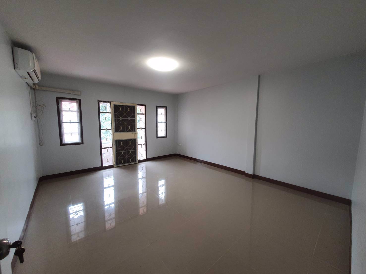 ขายทาวน์เฮ้าส์-2-ชั้น-เคซี-3-หทัยราษฎร์-39-รามอินทรา-คู้บอน