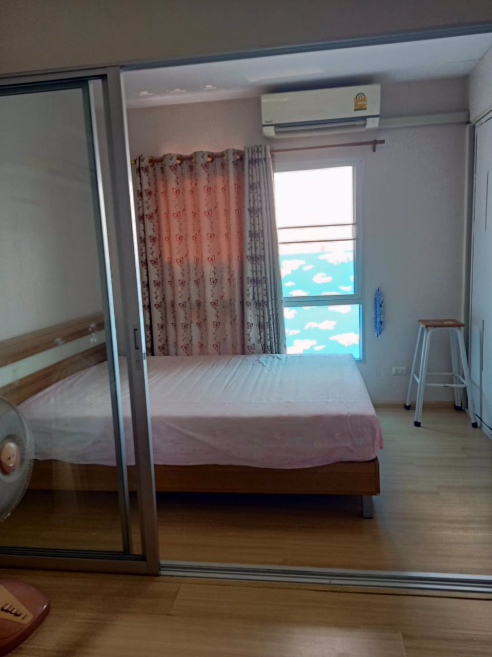 พลัม-บางใหญ่-ใกล้รถไฟฟ้า-คอนโดให้เช่า-5000-บาท-เฟอร์-ตู้เย็น-แอร์-ไมโครเวฟ