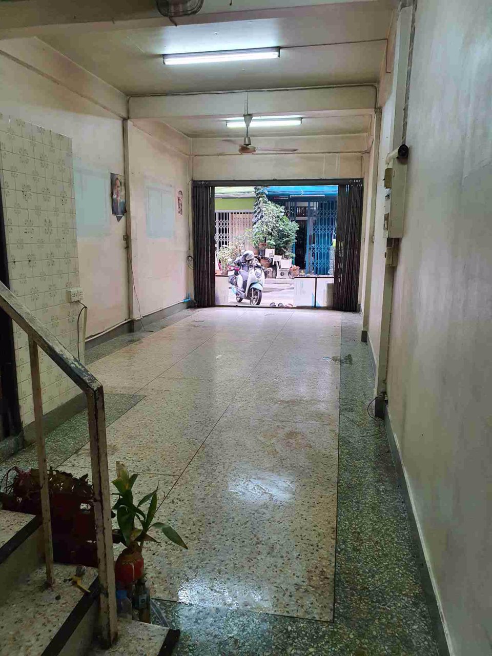 ขายตึกแถว-3-ชั้น-ทาวน์เฮ้าส์-สาธุประดิษฐ์-58-แยก3-พระราม3-บางโพงพาง-ยานนาวา