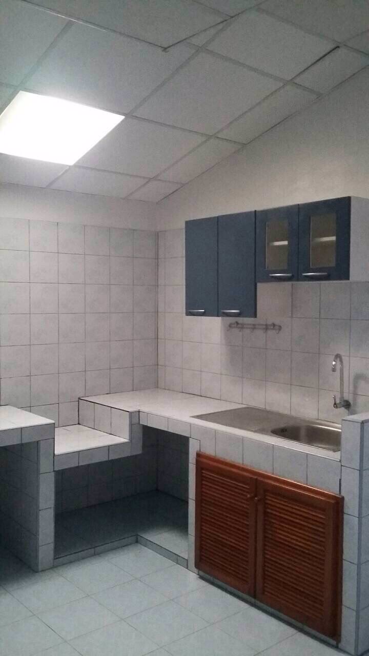 ให้เช่าทาวน์เฮ้าส์หมู่บ้านสินธร-บางกะปิ-แฮปปี้แลนด์