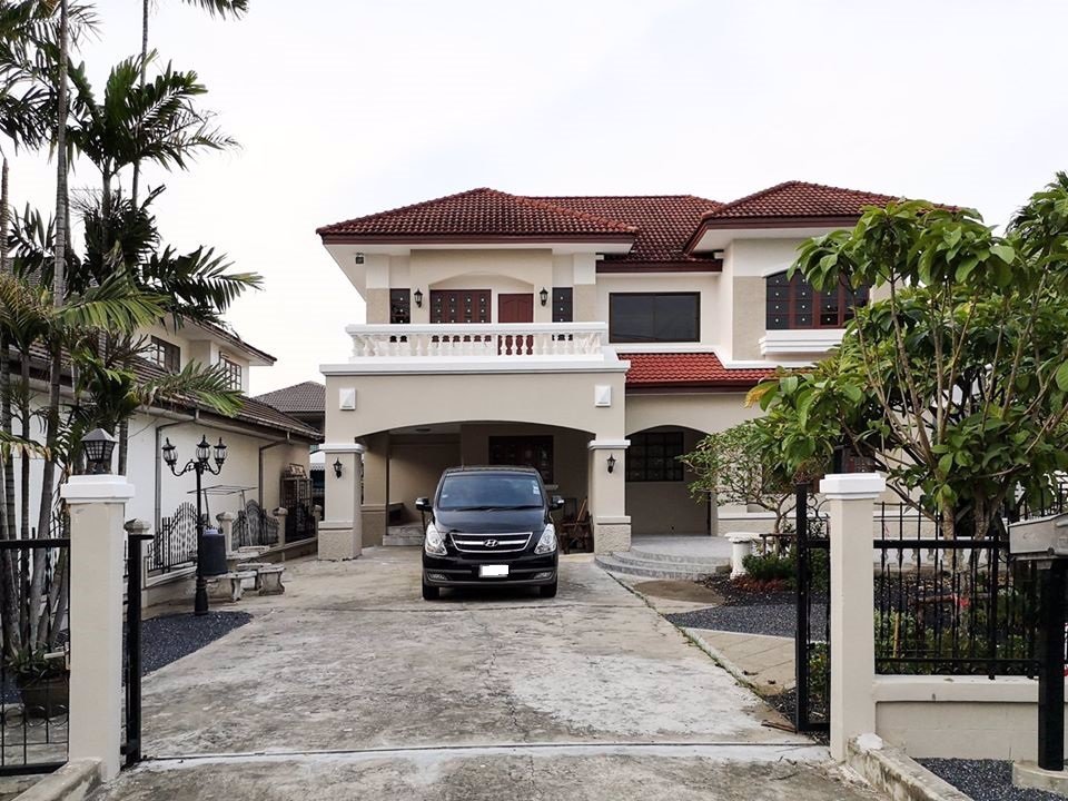 ให้เช่าบ้านเดี่ยว-2-ชั้น-หมู่บ้านสีวลี-ปากเกร็ด-บ้านและสวนเพิ่งรีโนเวท