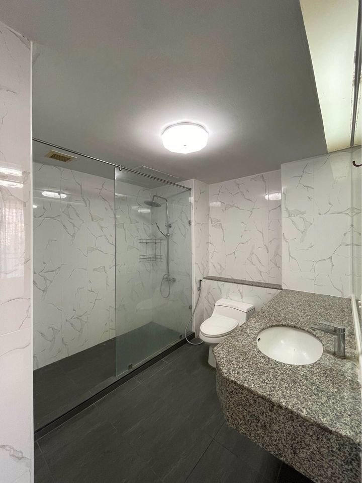 asoke-place-condo-ใกล้bts-mrt-เพียง-400m