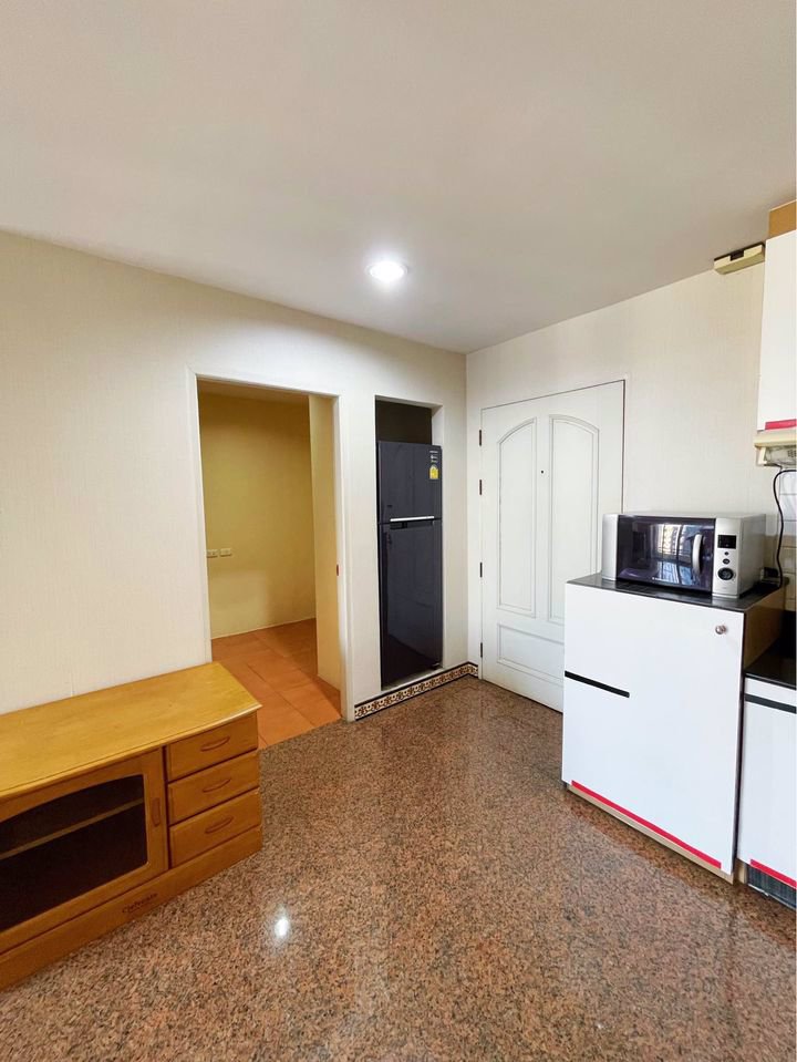 ให้เช่า-asoke-place-condo-ใกล้bts-mrt-เพียง-400m