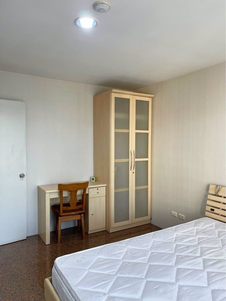 ให้เช่า-asoke-place-condo-ใกล้bts-mrt-เพียง-400m