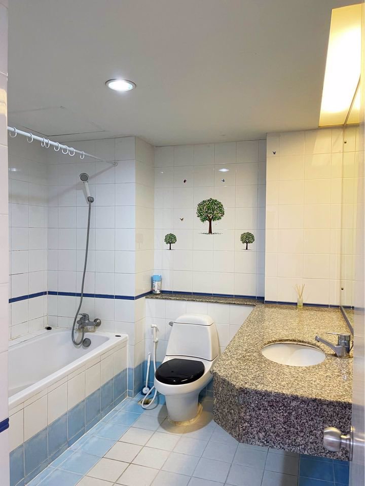 ให้เช่า-asoke-place-condo-ใกล้bts-mrt-เพียง-400m