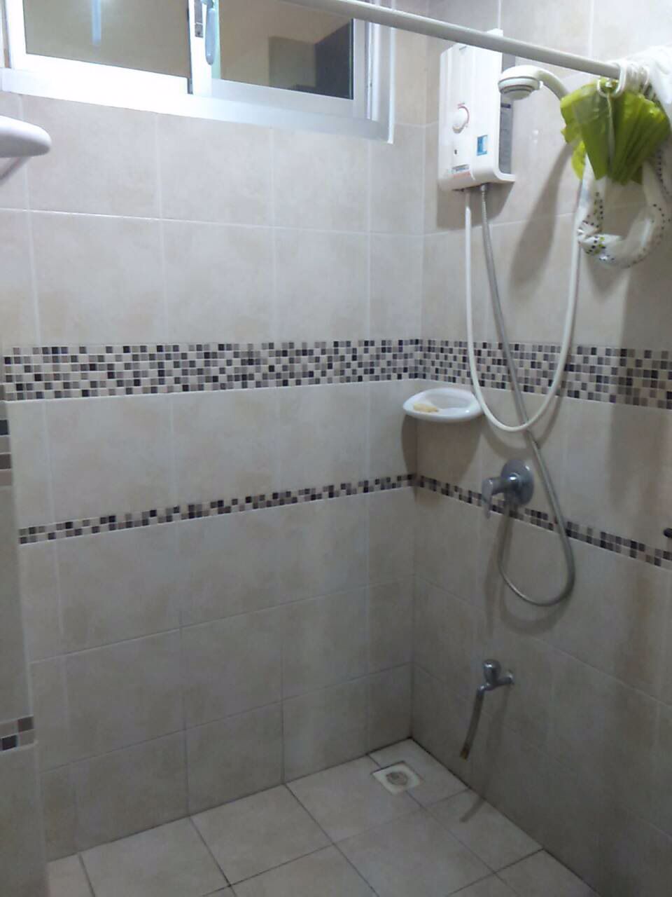 ให้เช่าคอนโด-หลังเซ็นทรัลชลบุรี-the-rise-condoa1