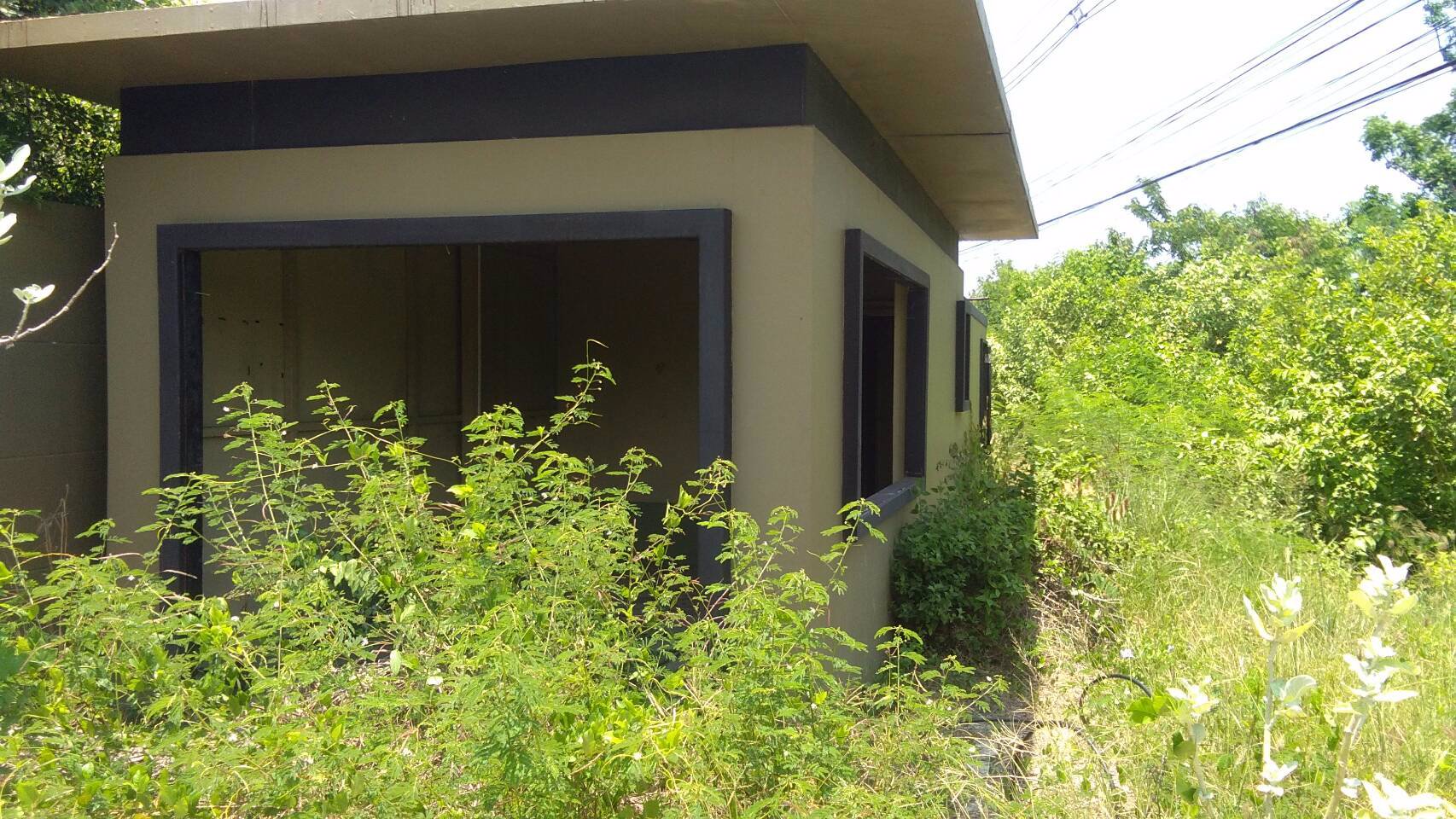 ขายที่ดินพร้อมสิ่งปลูกสร้าง-ติดถนนเพชรเกษม