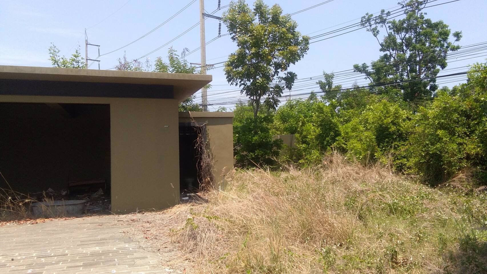 ขายที่ดินพร้อมสิ่งปลูกสร้าง-ติดถนนเพชรเกษม