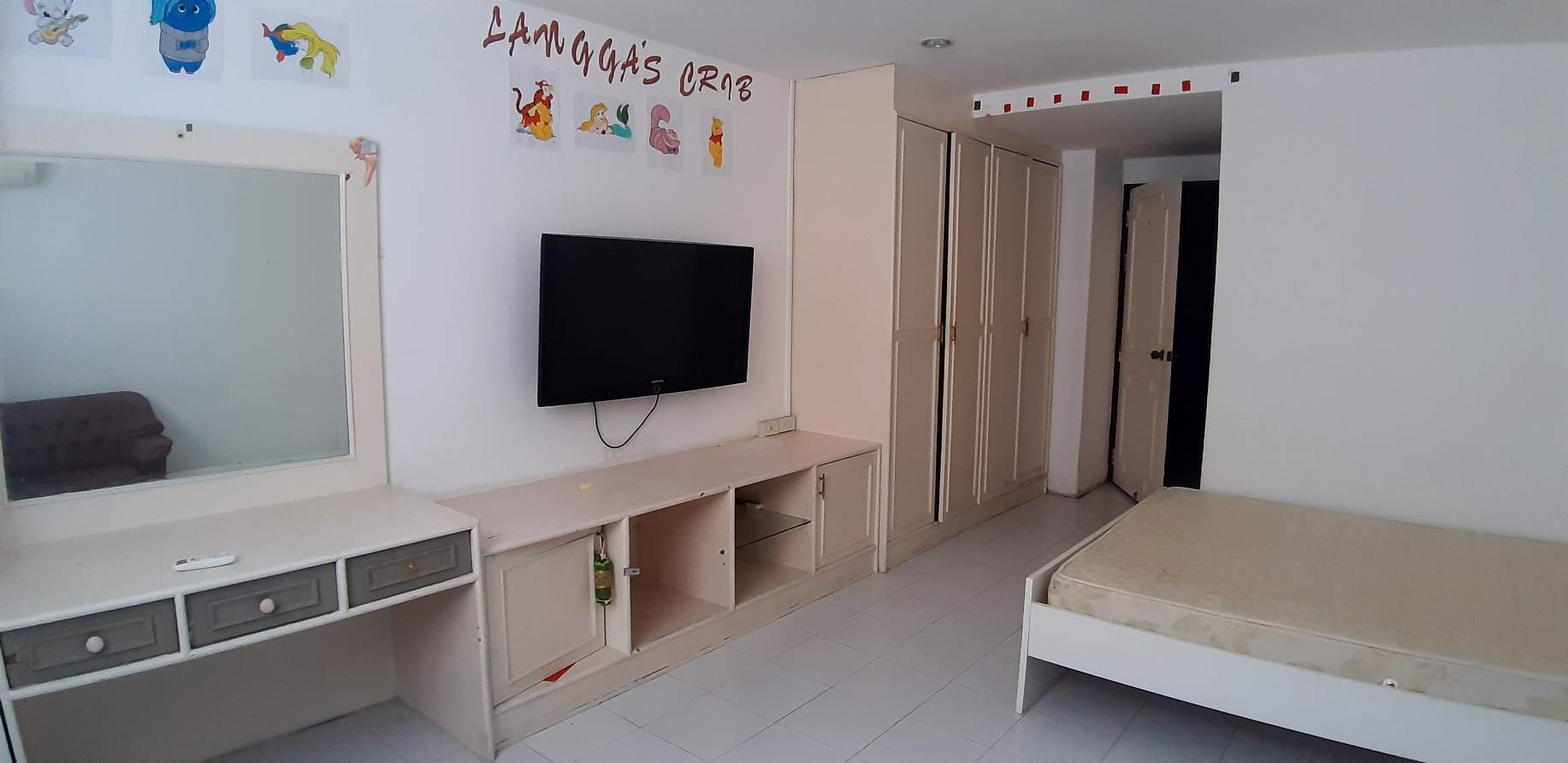 ขายคอนโด-royal-castle-อยู่ในซอยพัฒนาการ-30-ห่างจากถนนพัฒนาการ-15-กม