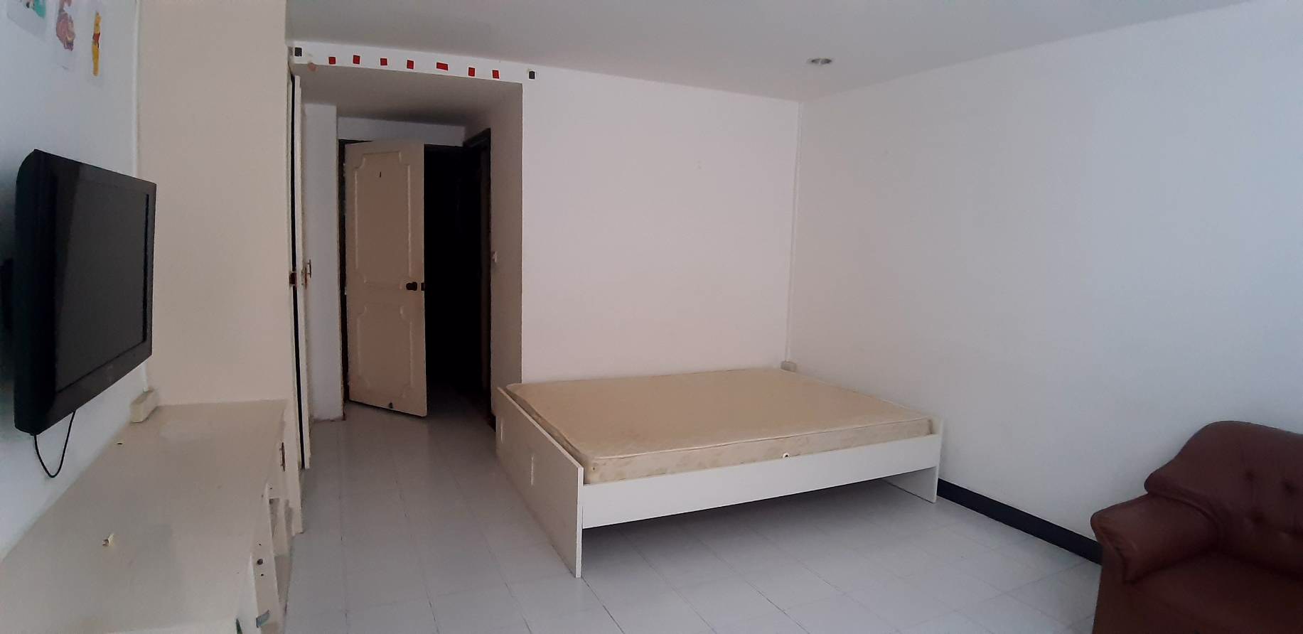 ขายคอนโด-royal-castle-อยู่ในซอยพัฒนาการ-30-ห่างจากถนนพัฒนาการ-15-กม