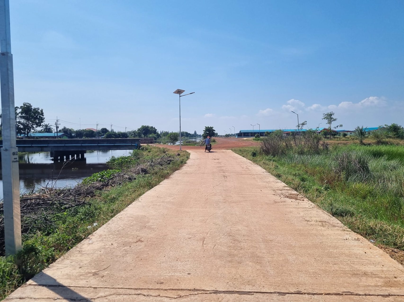 ขายที่สวย-ติดแม่น้ำคลอง-บรรยากาศหลักล้าน