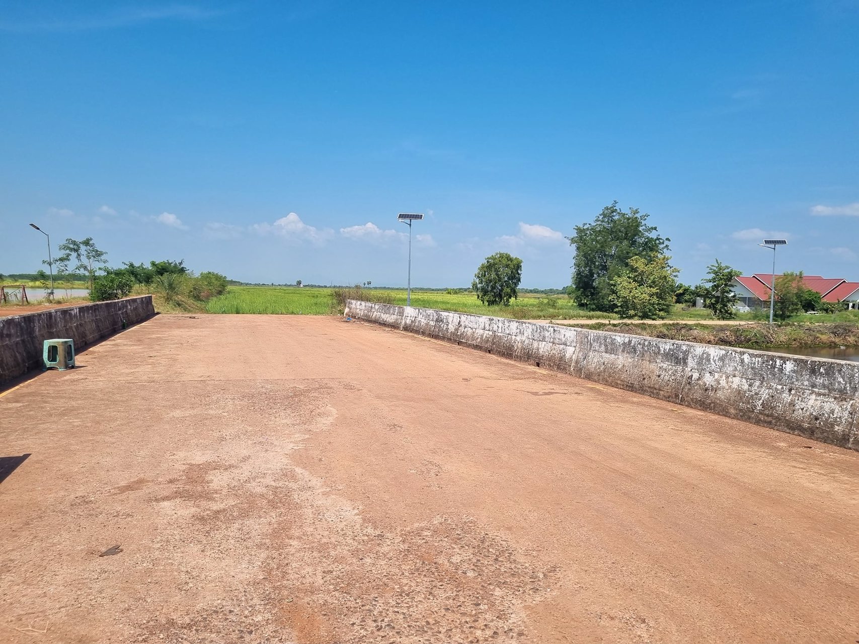 ขายที่สวย-ติดแม่น้ำคลอง-บรรยากาศหลักล้าน