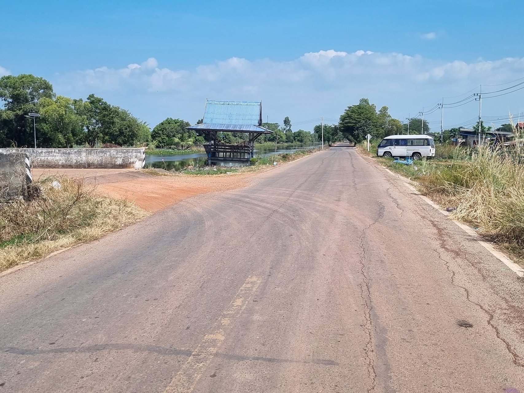 ขายที่สวย-ติดแม่น้ำคลอง-บรรยากาศหลักล้าน