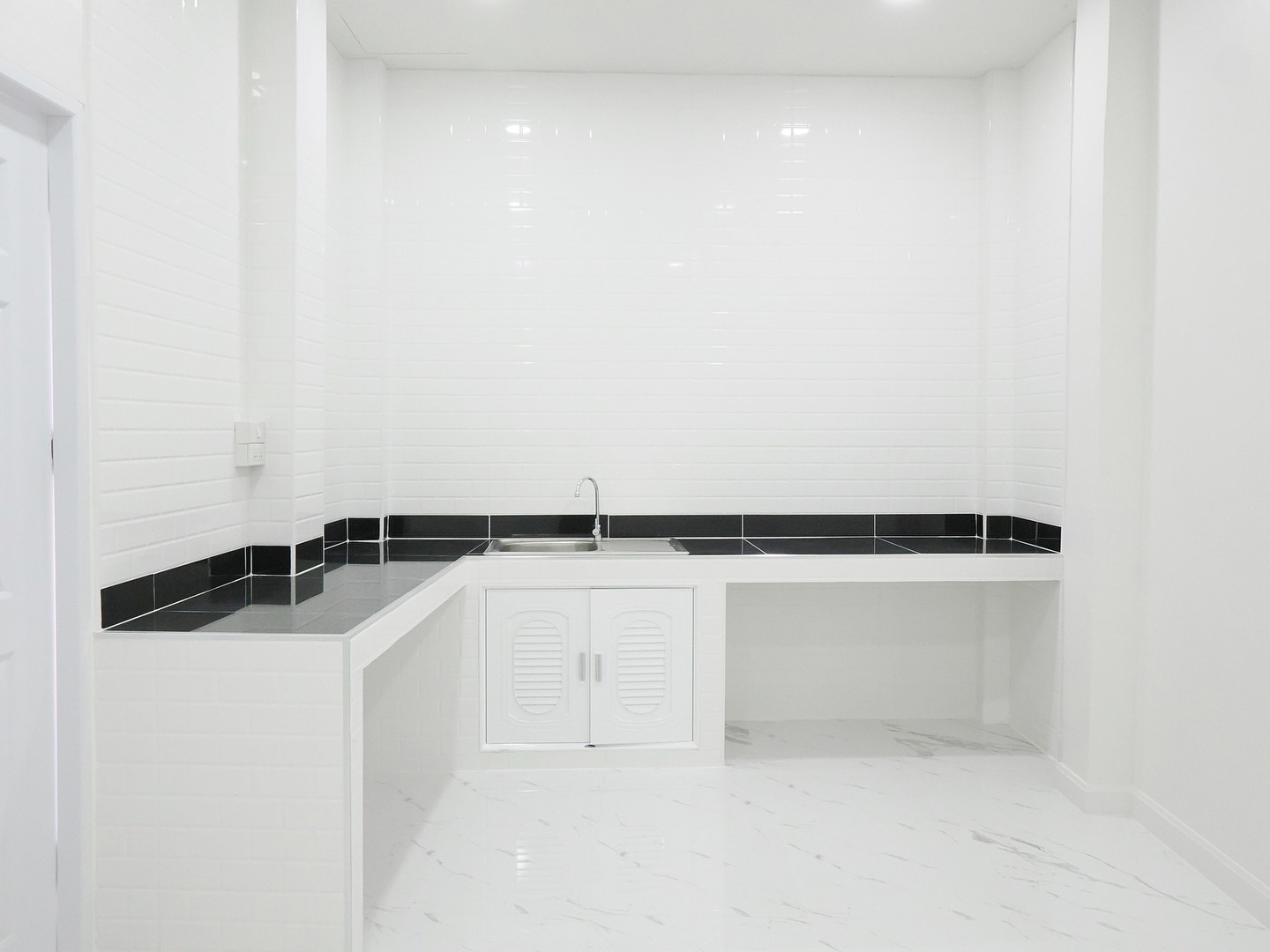 ขายบ้านเดี่ยว-2-ชั้น-117-ตรว-ซอยตลับทอง2-เอกชัยพระราม2-7นอน-5น้ำ-หลังใหญ่-ทำเลดี-เข้าซอยเพียง30ม