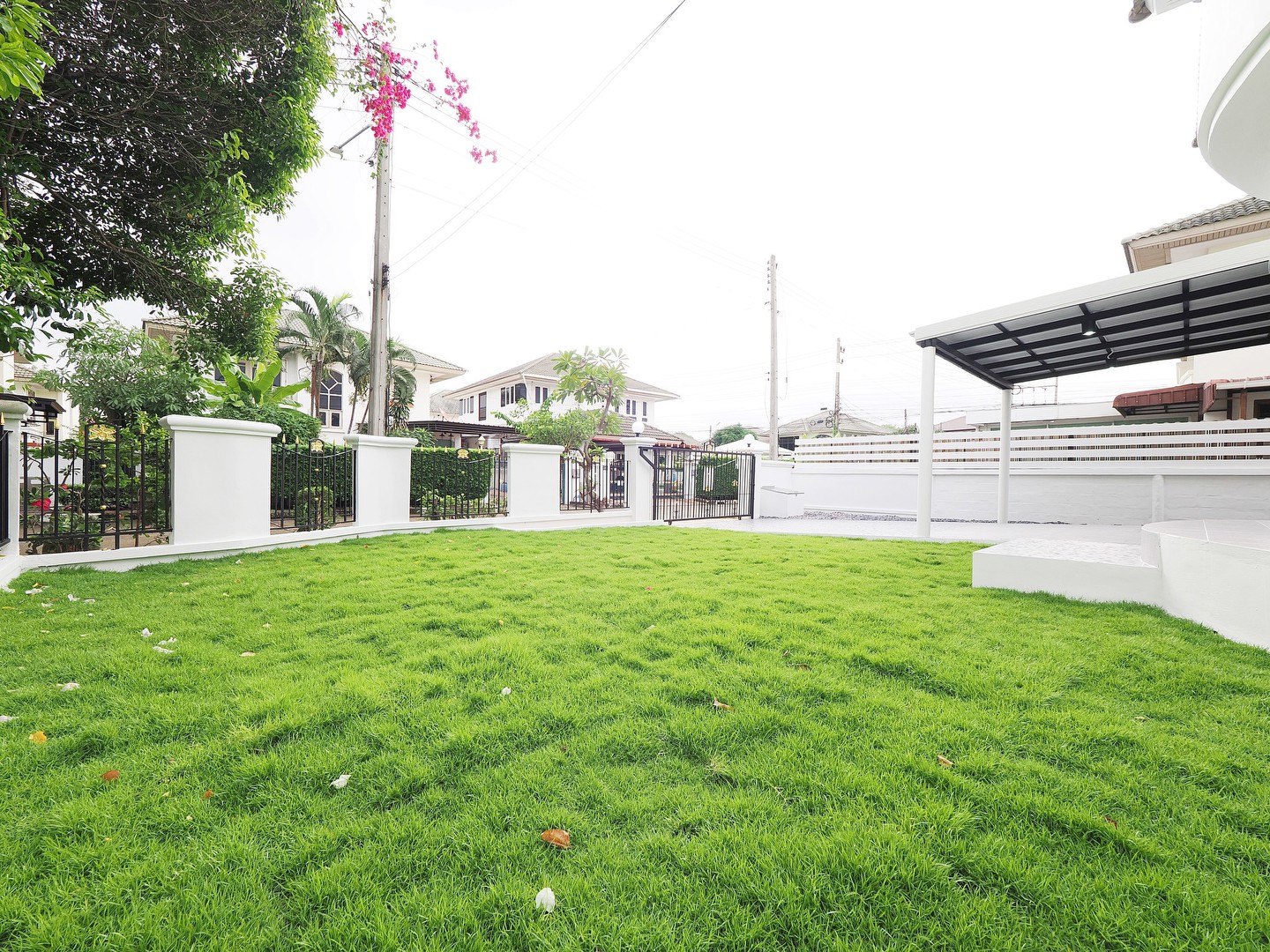 ขายบ้านเดี่ยว-2-ชั้น-736-ตรว-ศุภาลัย-ออร์คิด-ปาร์ค-พระราม2พันท้ายนรสิงห์-3นอน-3น้ำ-หลังใหญ่