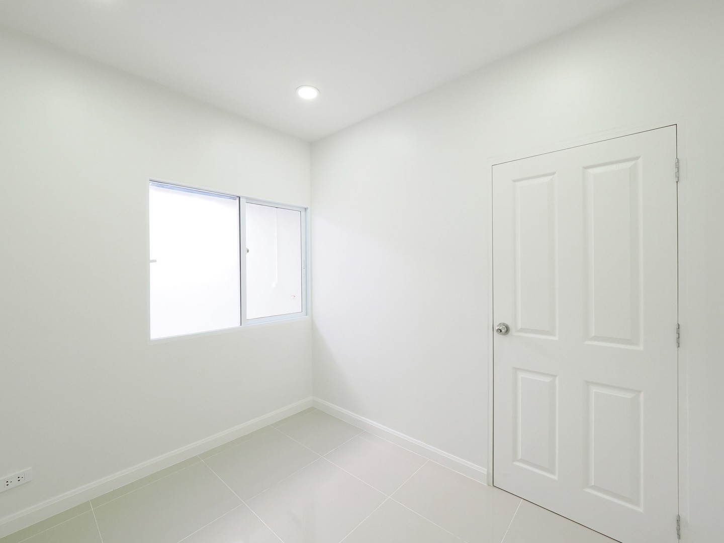 🔥-ขายทาวน์เฮ้าส์-2-ชั้น-รีโนเวทใหม่-พร้อมอยู่-มโมดิวิลล่า-รังสิตคลอง-7-ต้นโครงการ-