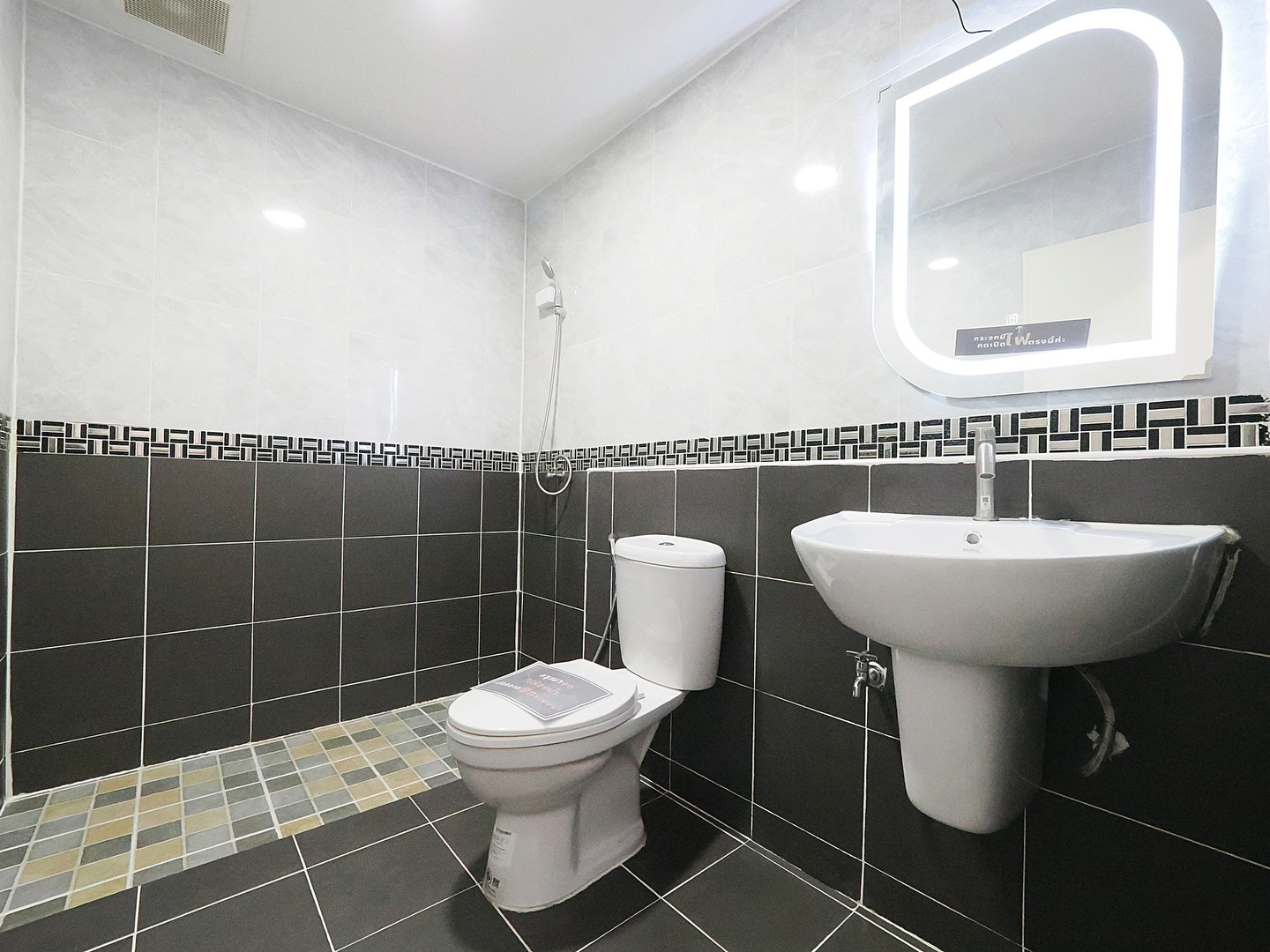 🔥-ขายทาวน์เฮ้าส์-2-ชั้น-รีโนเวทใหม่-พร้อมอยู่-มโมดิวิลล่า-รังสิตคลอง-7-ต้นโครงการ-