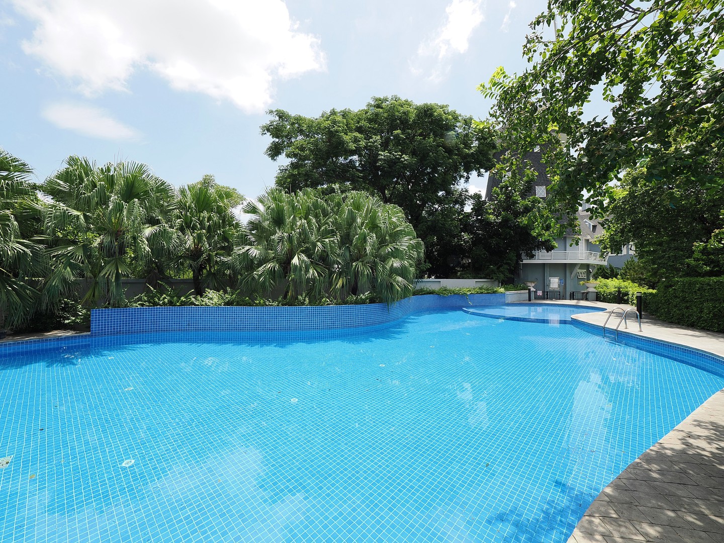 🔥-ขายทาวน์เฮ้าส์-2-ชั้น-รีโนเวทใหม่-พร้อมอยู่-มโมดิวิลล่า-รังสิตคลอง-7-ต้นโครงการ-