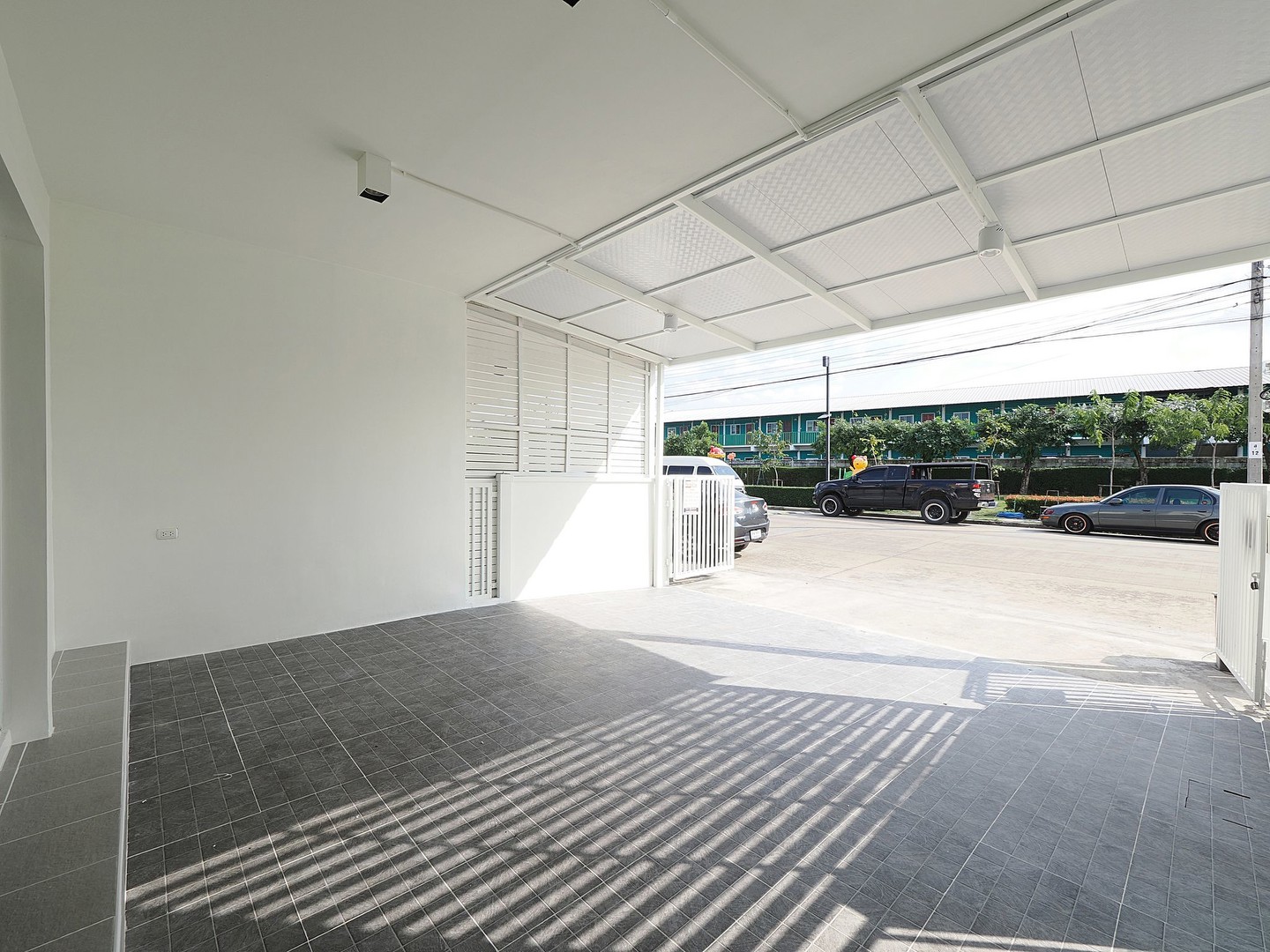 🔥-ขายทาวน์เฮ้าส์-2-ชั้น-รีโนเวทใหม่-พร้อมอยู่-มพลีโน่-รัตนาธิเบศร์ชัยพฤกษ์-ต้นโครงการ-ถนนเมน-