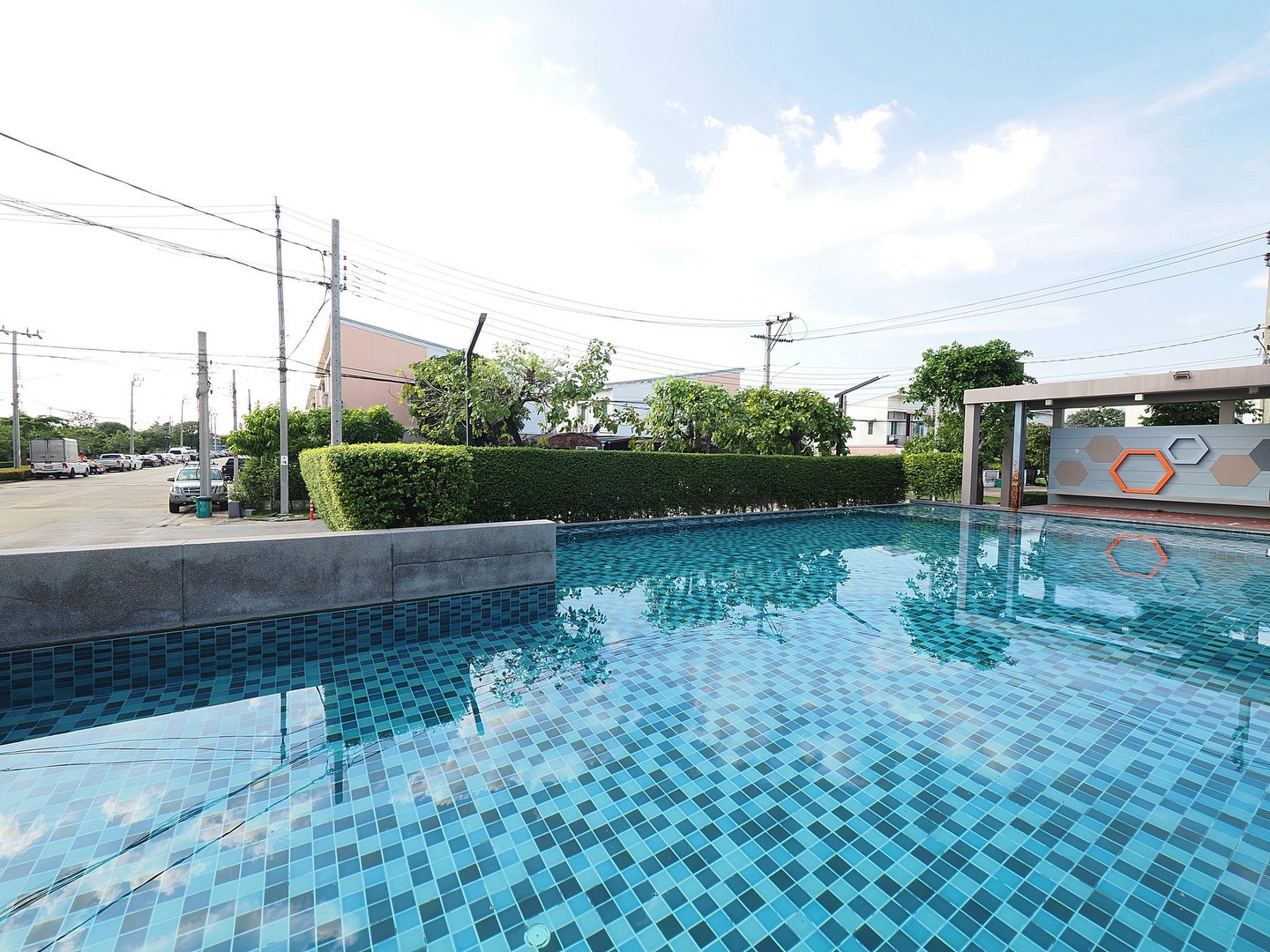 🔥-ขายทาวน์เฮ้าส์-2-ชั้น-รีโนเวทใหม่-พร้อมอยู่-มพลีโน่-รัตนาธิเบศร์ชัยพฤกษ์-ต้นโครงการ-ถนนเมน-