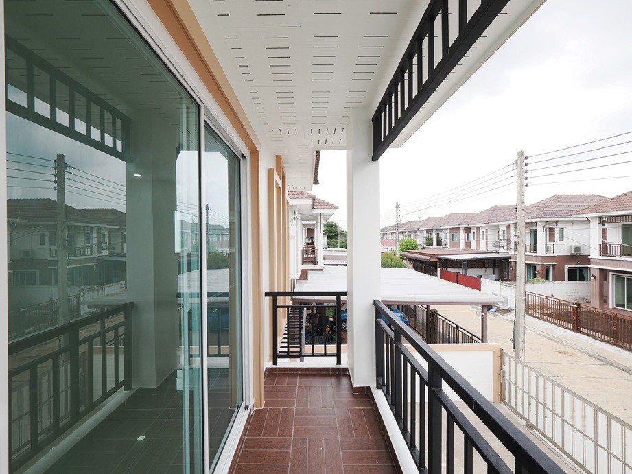 🔥-clearance-sale-บ้านเดี่ยว-รีโนเวทใหม่-ต่ำกว่าทุน-มกรีนเนอรี่-บาย-นิราวิลล์-เอกชัยพระราม-2