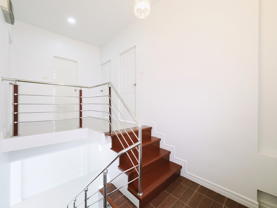 🔥-clearance-sale-บ้านเดี่ยว-รีโนเวทใหม่-ต่ำกว่าทุน-มกรีนเนอรี่-บาย-นิราวิลล์-เอกชัยพระราม-2