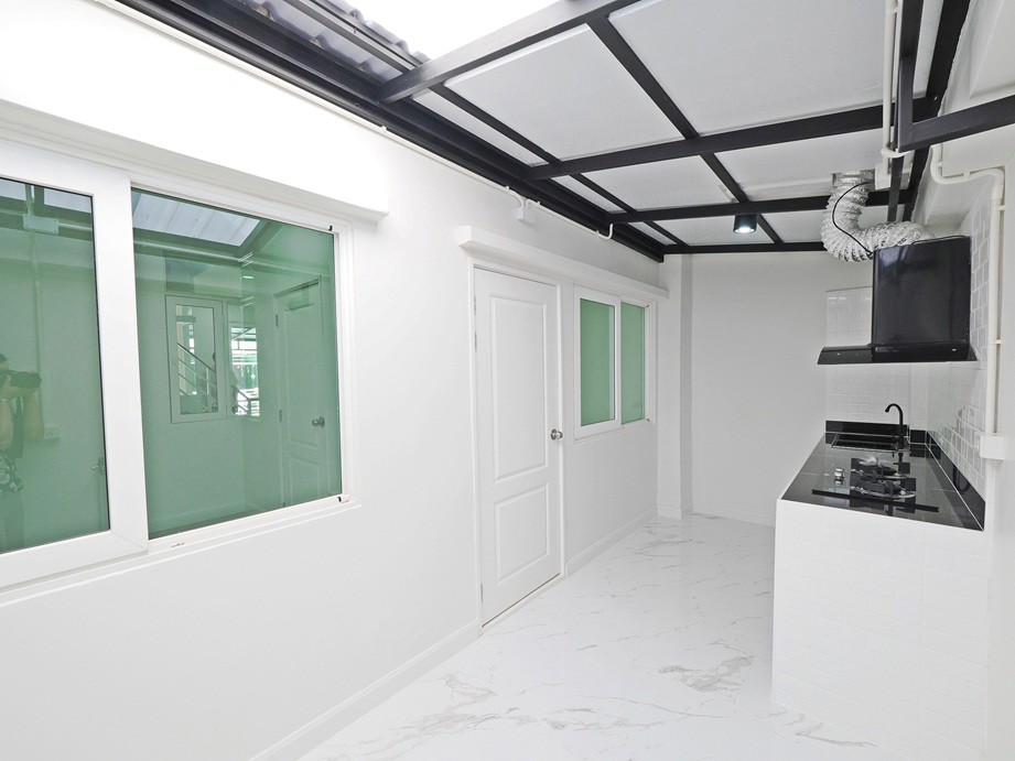 ขายทาวน์เฮ้าส์-2ชั้น-มโกลเด้นทาวน์-โครงการ2-192-ตรว-พระราม2พันท้ายนรสิงห์-4นอน-2น้ำ-รีโนเวทใหม่