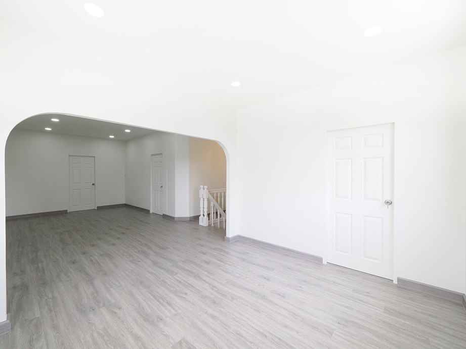 ขายบ้านเดี่ยว-2-ชั้น-117-ตรว-ซอยตลับทอง2-เอกชัยพระราม2-7นอน-5น้ำ-หลังใหญ่-ทำเลดี-เข้าซอยเพียง30ม