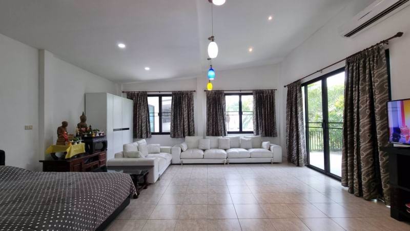 ขายโครงการเวลเนสและมูลนิธิที่จัดตั้งขึ้นแล้วเพื่อดำเนินกิจการต่อทางด้านสุขภาพและความเป็นอยู่ที่ดีแล