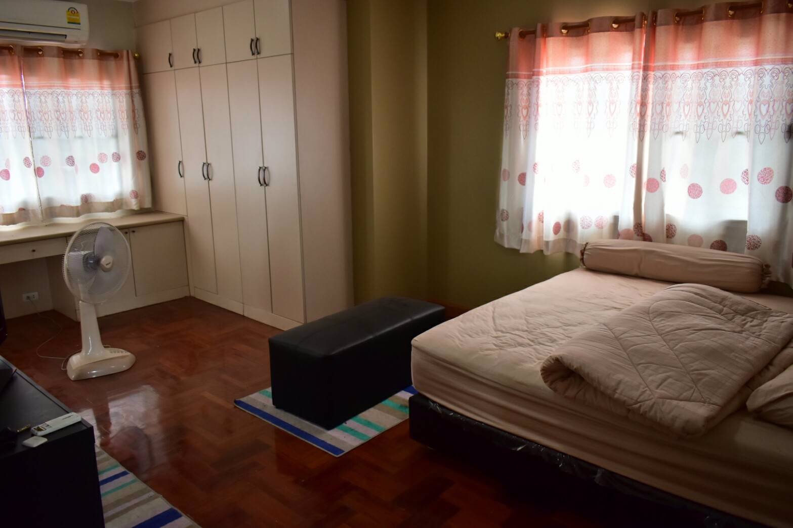 ขายบ้านเดี่ยวสองชั้นใกล้บึงแก่นนคร