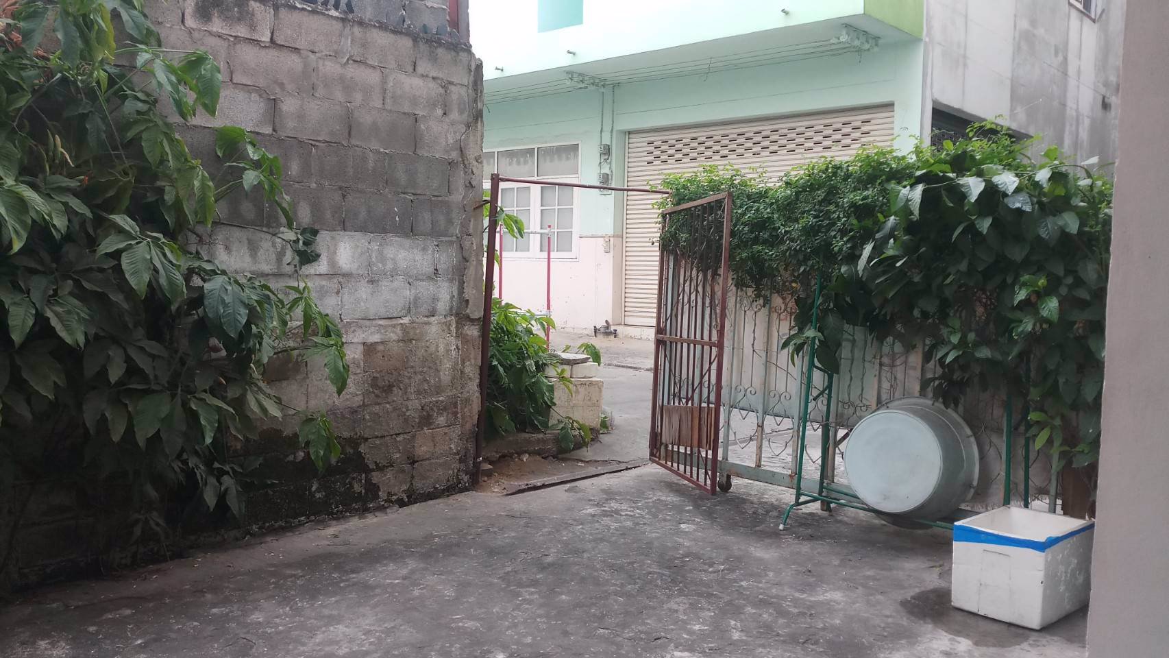 ขายตึกสามชั้น-3คูหา-ใกล้ตลาดอจิระ