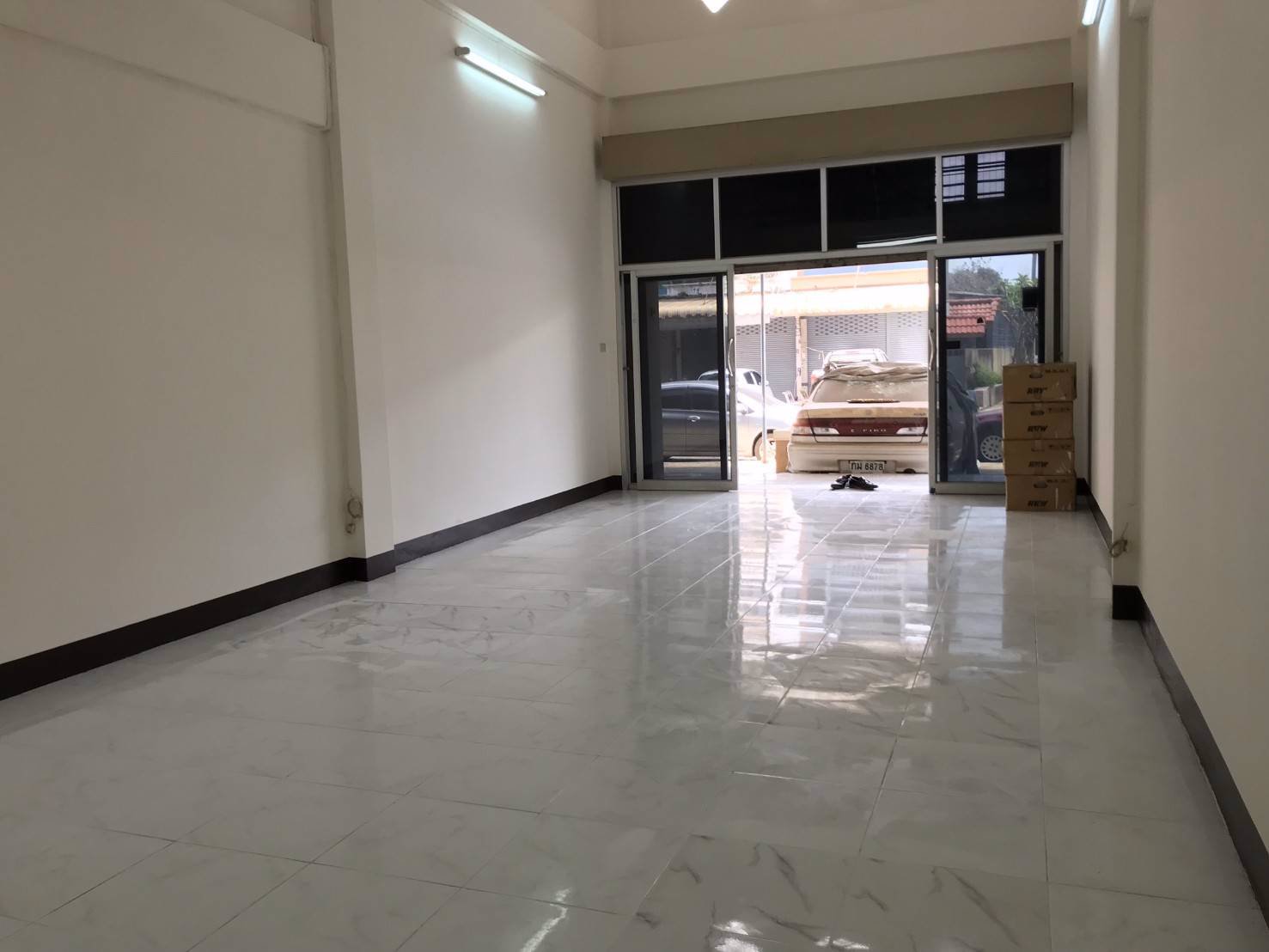 ขายอาคารพานิช-2ชั้นครึ่ง-ใกล้ราชมงคลอีสาน