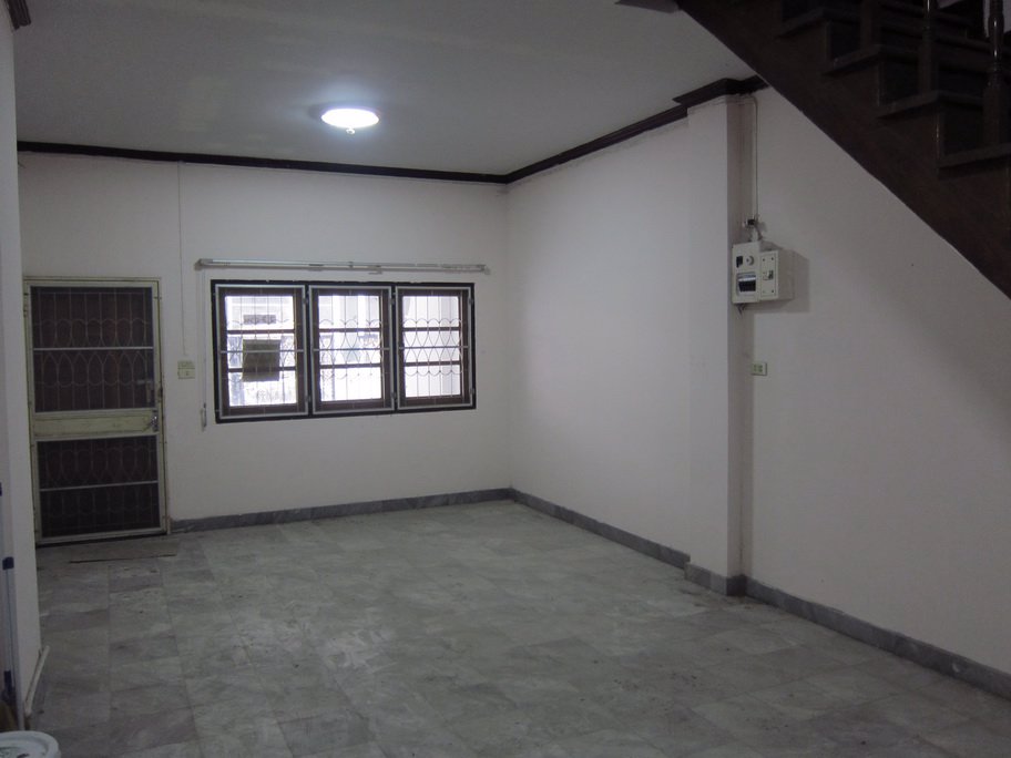 ขายทาวเฮ้าส์-3-ชั้น-ซประชาอุทิศ-119-1-เขตทุ่งครุ