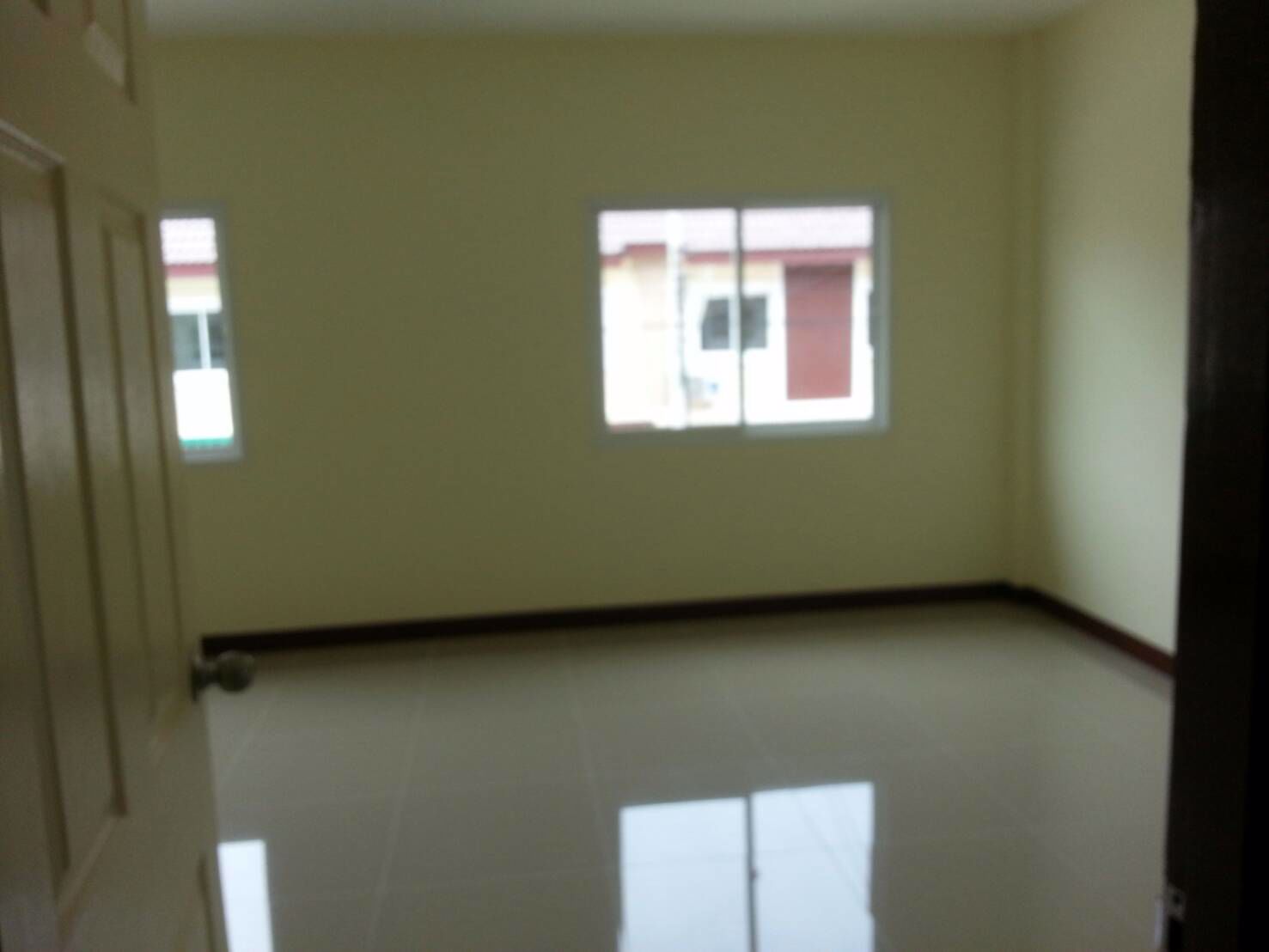 ให้เช่าทาวน์เฮ้าส์-2-ชั้น-มเคซี-คู่สร้าง-วิลล่า-มี-4-นอน-2-น้ำ