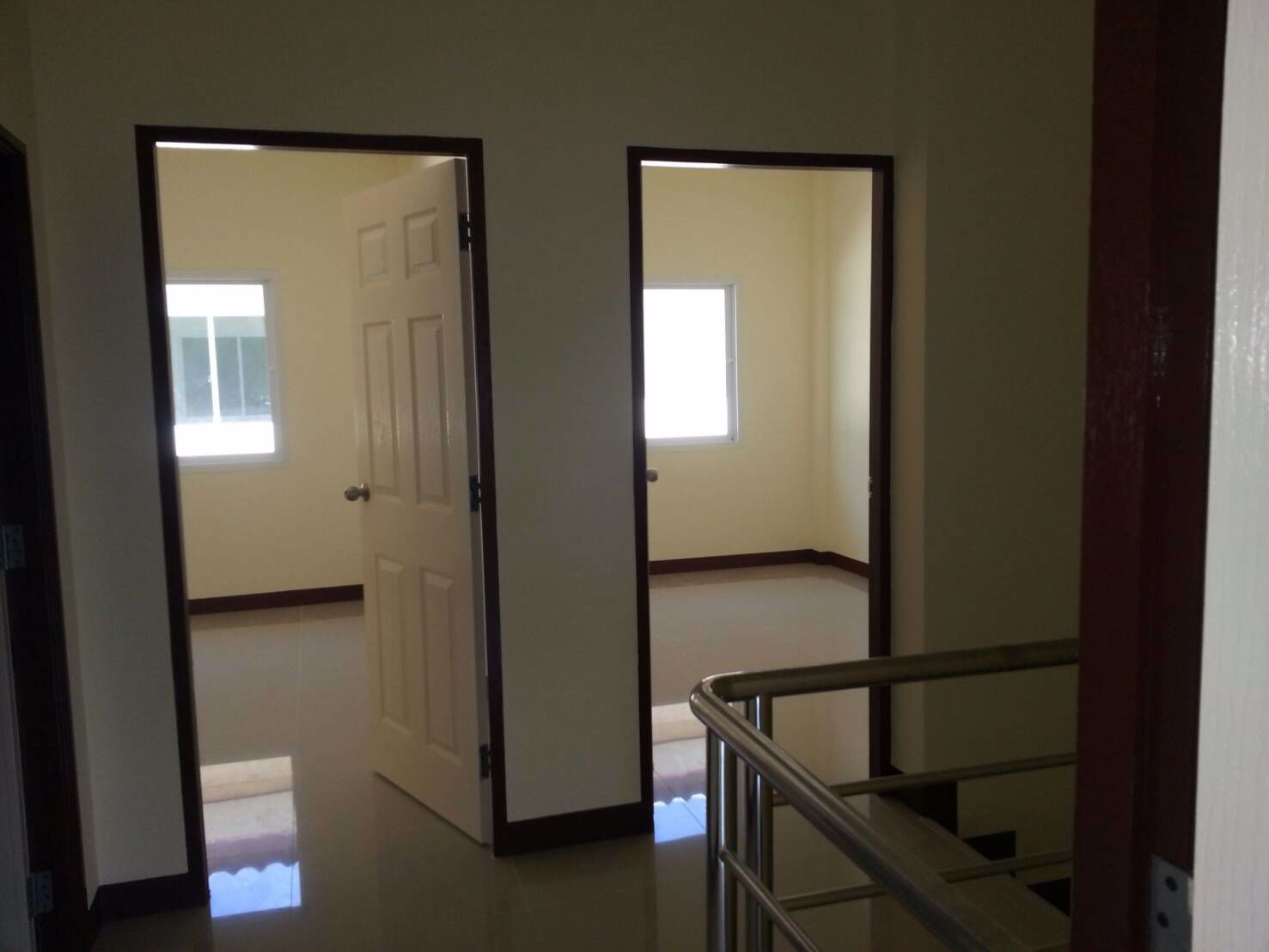 ให้เช่าทาวน์เฮ้าส์-2-ชั้น-มเคซี-คู่สร้าง-วิลล่า-มี-4-นอน-2-น้ำ