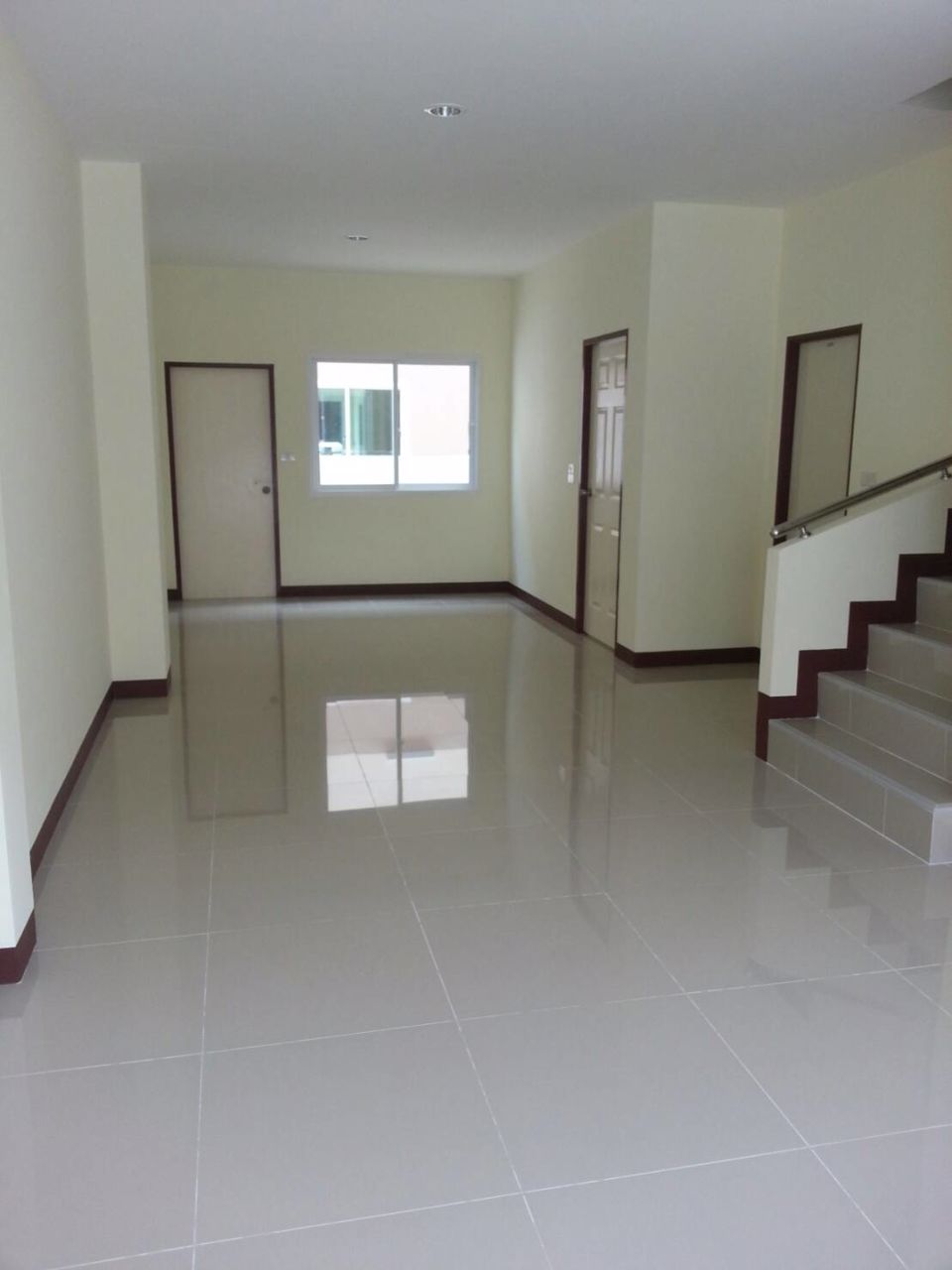 ให้เช่าทาวน์เฮ้าส์-2-ชั้น-มเคซี-คู่สร้าง-วิลล่า-มี-4-นอน-2-น้ำ