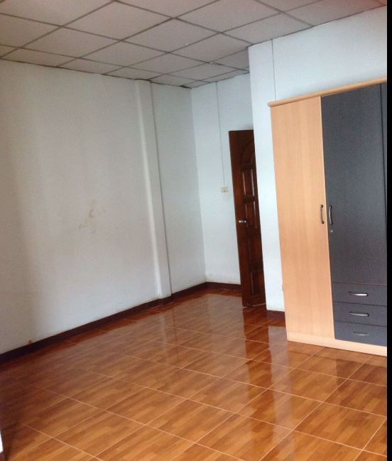 ให้เช่าทาวเฮ้าส์-3-ชั้้น-มรัชดาสวนธน-ประชาอุุทิศ-71-ใกล้-ห้าง-max-value-และ-lotus