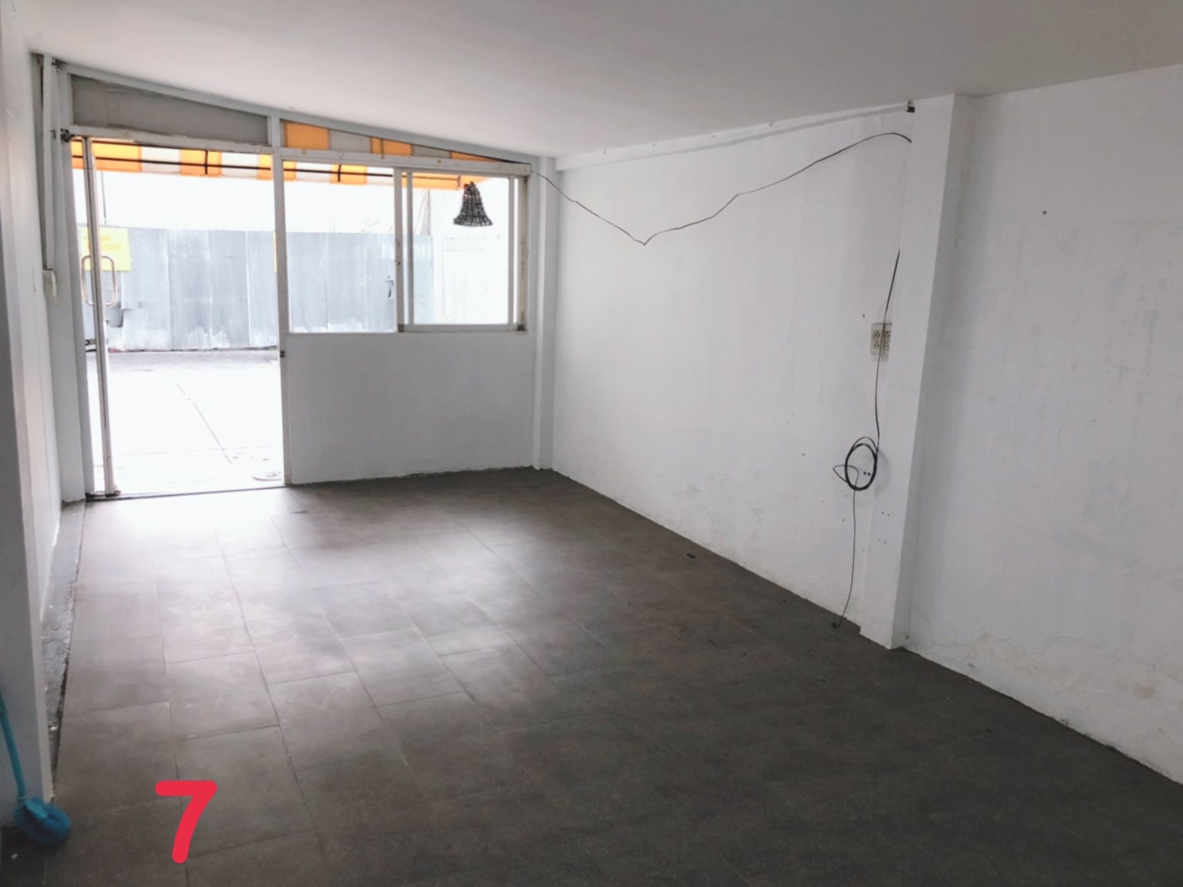 พิ้นที่ให้เช่าทำธุรกิจหน้ามหาวิทยาลัยมศว-อโศก-สุขุมวิท-23