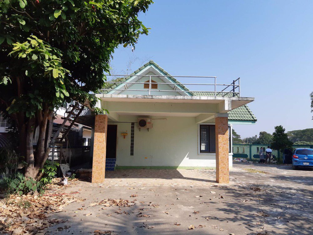 บ้านชานเมืองใกล้สนามบิน