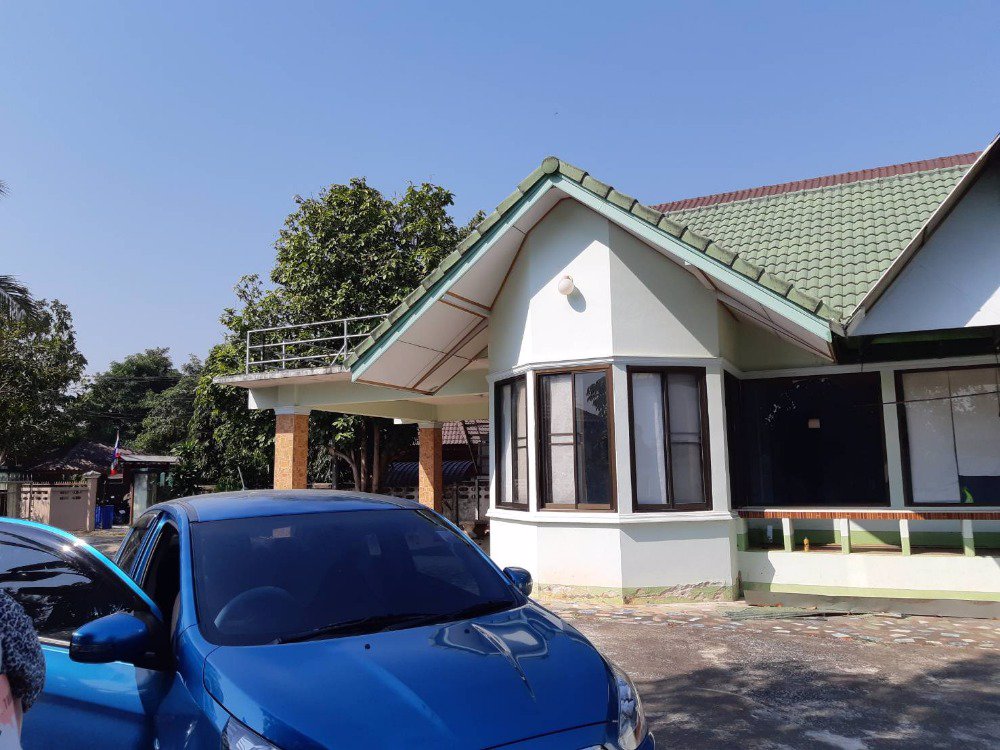 บ้านชานเมืองใกล้สนามบิน