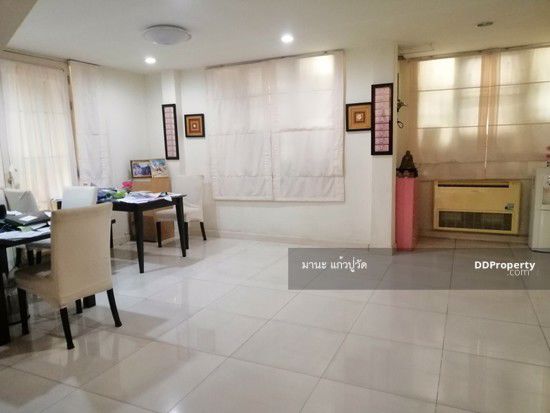 ให้เช่า-บ้านเดี่ยว-2ชั้น-105-ตรว-อยู่ถนน-ลาดพร้าว87-หรือเลียบทางด่วนรามอินทรา-ใกล้cdc-คริสตัลพาร์ค