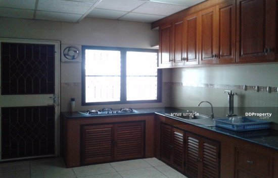 ให้เช่า-บ้านเดี่ยว2ชั้น-55ตรว-2ห้องนอน-2ห้องน้ำ-อยู่ถรามคำแหง-ใกล้แยกลำสาลี-ให้เช่า22000-เดือน