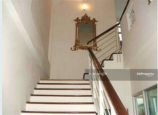 ให้เช่า-โฮมออฟฟิศ4ชั้น-30ตรว-หลังหัวมุม-โครงการกลางเมือง-ถโรลคอลโรด-ให้เช่า38000-เดือน