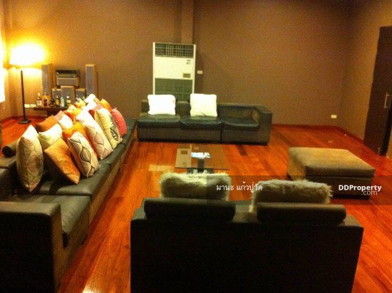 ให้เช่า-ด่วน-บ้านเดี่ยว2ชั้น-ตกแต่งสไตล์บาหลี-1ไร่กับ74ตรวถนนศรีนครินทร์45