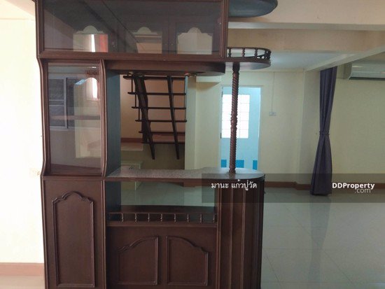 ให้เช่า-บ้านเดี่ยว2ชั้น-70-ตรว-เข้าออกลาดพร้าว64ได้-ใกล้บิ๊กซีอิมพีเรียลลาดพร้าว