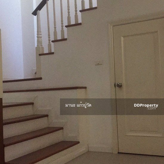 ให้เช่า-ทาวน์โฮม-3-ชั้นครึ่งเล่นระดับ-พื้นที่-25-ตรว-อยู่โครงการหมู่บ้าน-plus-city-park-ถนนหัวหมาก