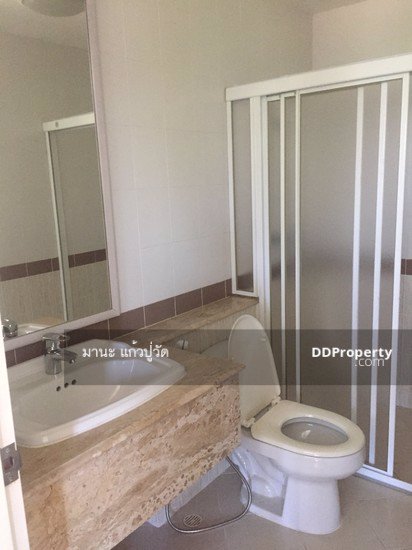 ให้เช่า-ทาวน์โฮม-3-ชั้นครึ่งเล่นระดับ-พื้นที่-25-ตรว-อยู่โครงการหมู่บ้าน-plus-city-park-ถนนหัวหมาก