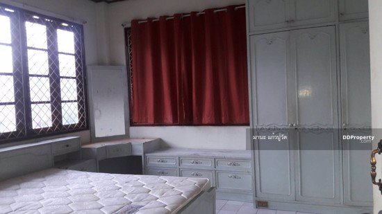 ให้เช่า-ด่วน-บ้านเดี่ยว2ชั้น-พร้อมบ้านเดี่ยวชั้นเดียวอีก1หลัง-พื้นที่250-ตรว-อยู่ถนนสุทธิสาร