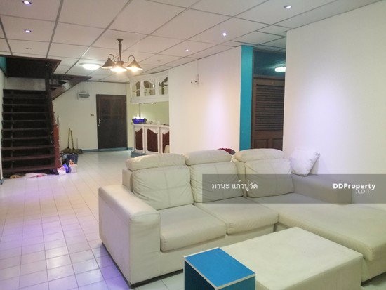 ให้เช่า-ด่วน-บ้านเดี่ยว2ชั้น-พร้อมบ้านเดี่ยวชั้นเดียวอีก1หลัง-พื้นที่250-ตรว-อยู่ถนนสุทธิสาร